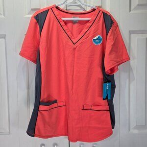 NWT Scrub Top – Breathable V-Neck 3 Pocket Top – Size XSmall